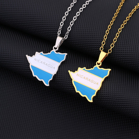Collana con pendente geometrico in smalto vintage e acciaio al titanio con catena a maglie per unisex