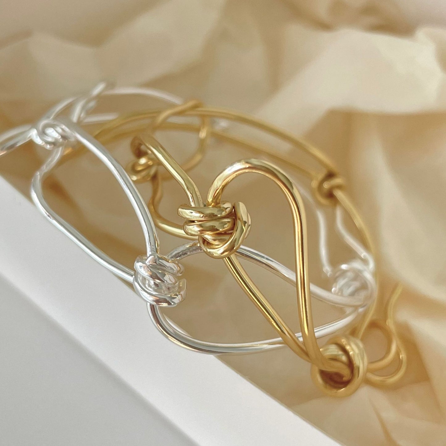 Minimalist 925 Sterling Silver Polished Knot Bracelet