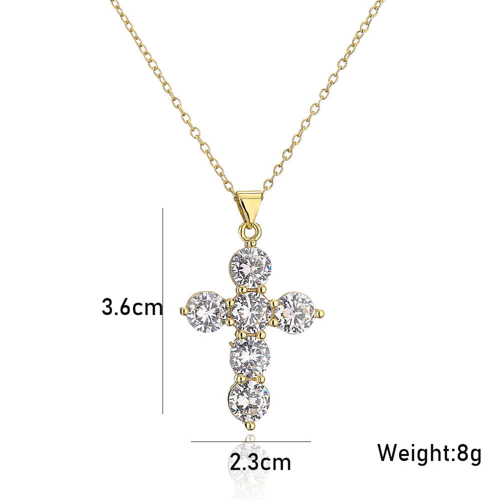Collana con pendente geometrico da donna in rame placcato oro con zirconi micro-incastonati