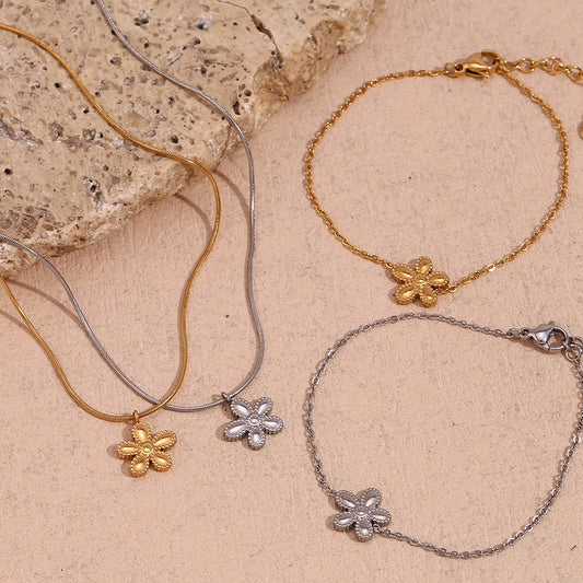 Collana con Ciondolo Geometrico Floreale Minimalista da Donna in Acciaio Inossidabile Placcato Oro 18K su Sottile Catena Snake