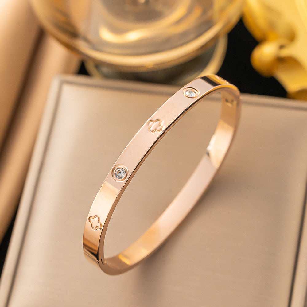 Minimalist Four-Leaf Clover Titanium Steel Bracelet with Rhinestone Accents and Electroplated Finish for Women