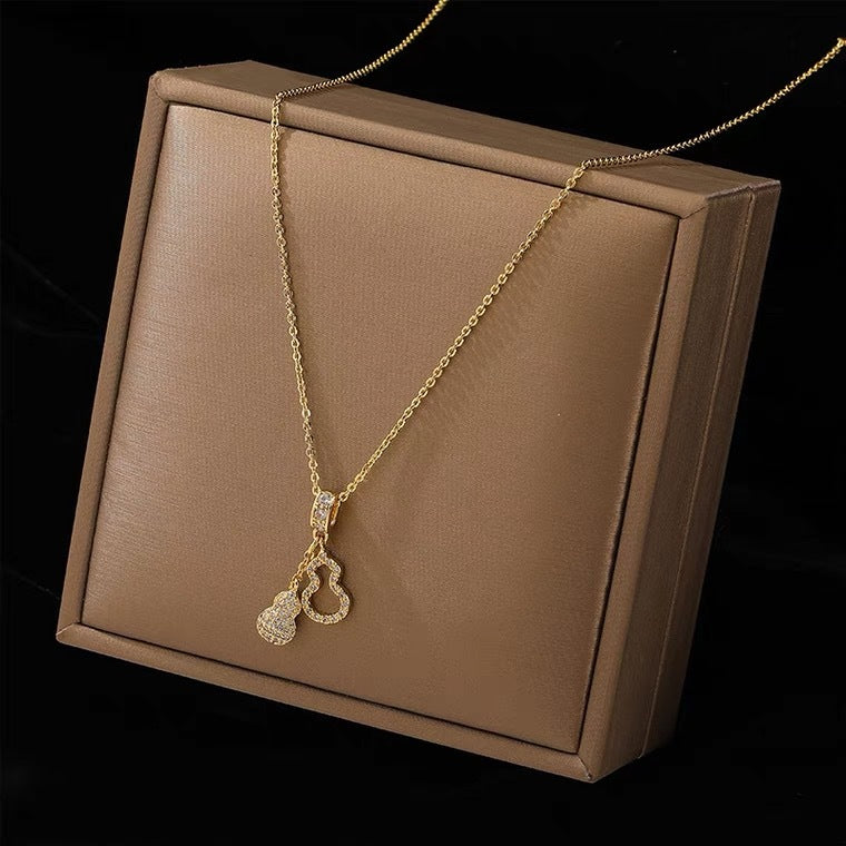 Minimalist Geometric Gourd Pendant Necklace in Titanium Steel with Rhinestone Inlay, Electroplated Round Bead Chain