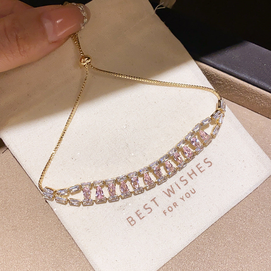 Luxury Elegant Oval Geometric Cubic Zirconia Inlaid Brass Bracelet for Women