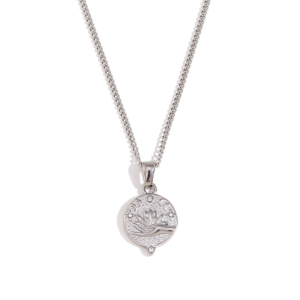 Collana con ciondolo a tema zodiacale in acciaio inossidabile placcato oro 18 carati e cordino regolabile da donna