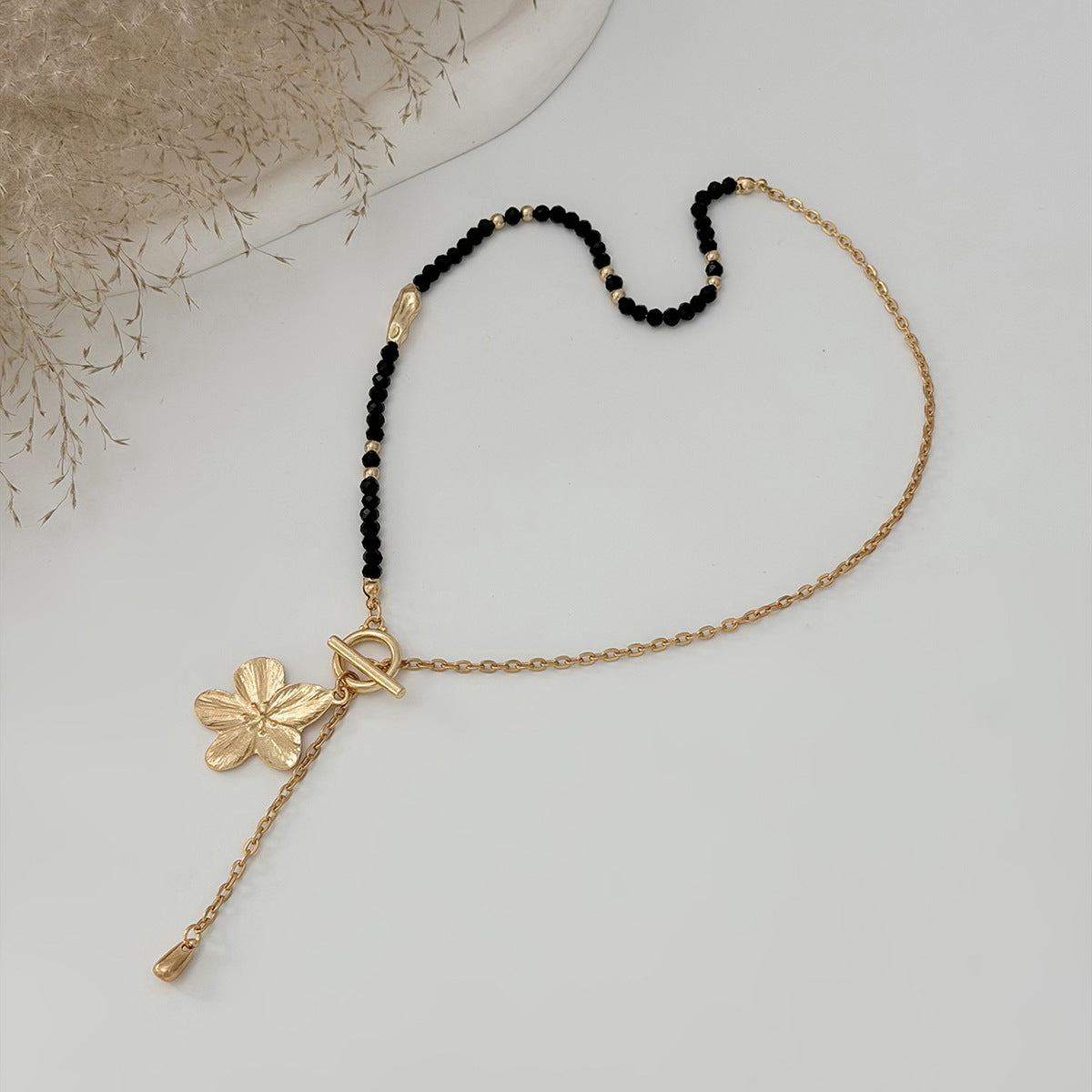 Sweet Floral Crystal Beaded Zinc Alloy Pendant Necklace Iron Plated Cable Chain for Women