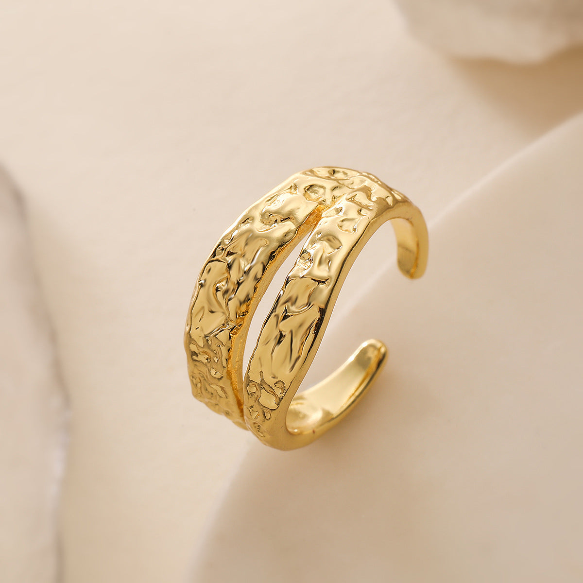 Anello aperto geometrico minimalista in rame placcato oro 18K da donna