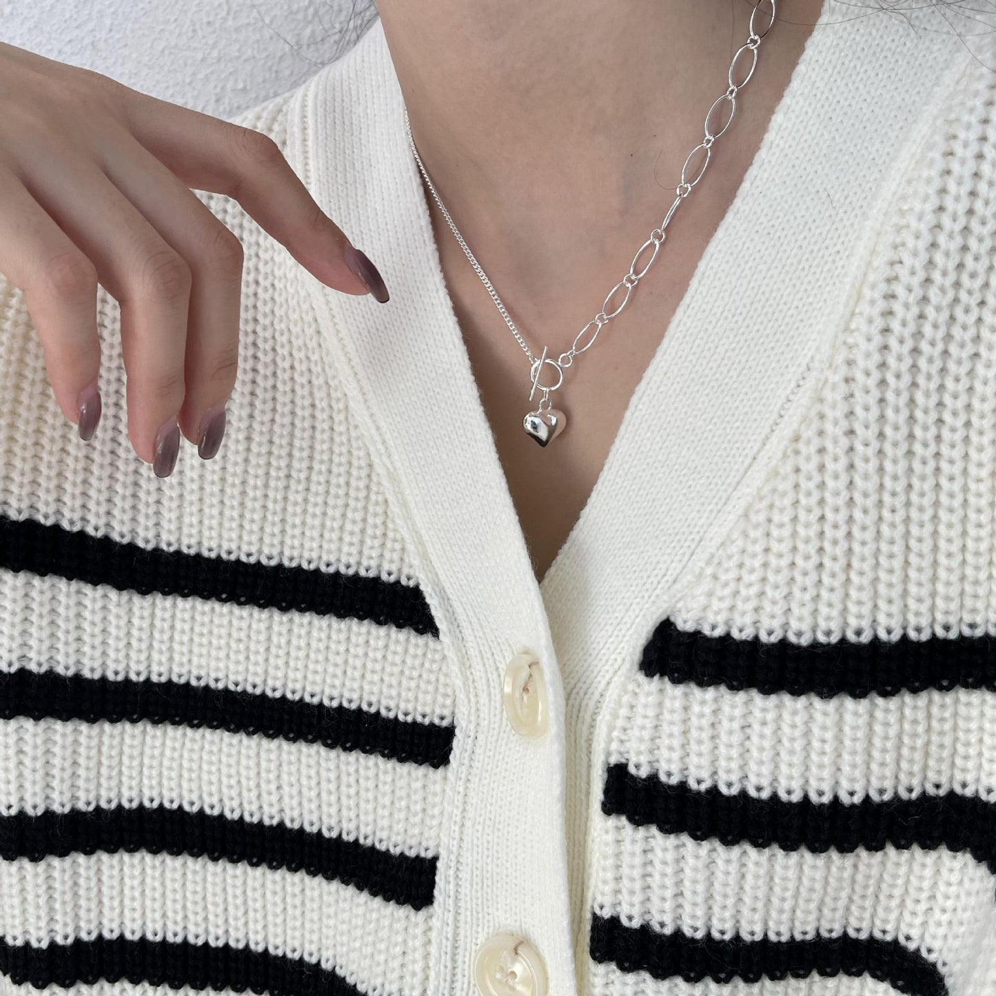 Collana Pendente Minimalista a Cuore in Argento Sterling 925 con Catena Intrecciata da Donna