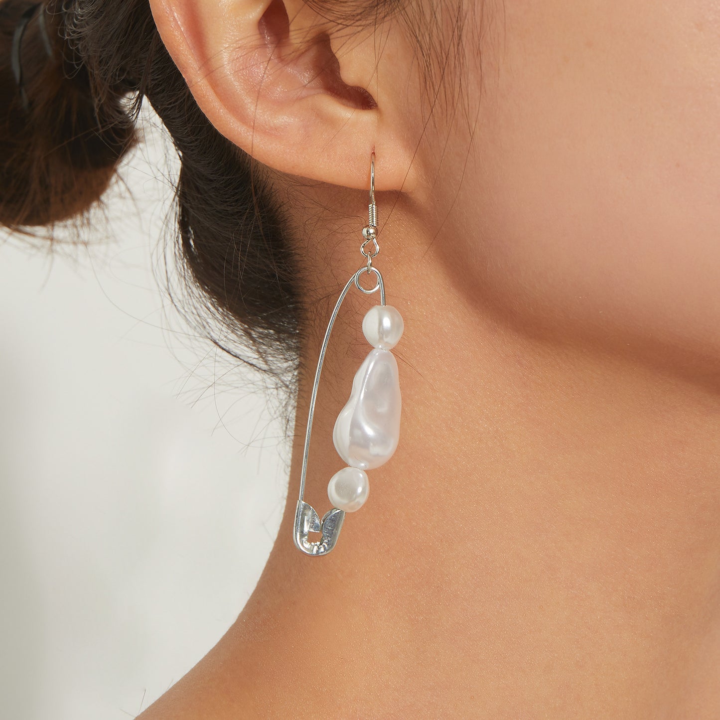 Geometric Shape Alloy Brooch Earrings for Women with Electroplated Finish