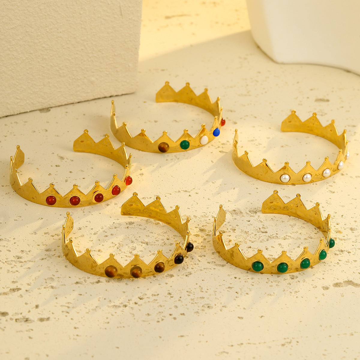 Pulsera de moda minimalista de acero de titanio para mujer con incrustaciones de piedra natural y perlas, brazalete de acero inoxidable electrochapado