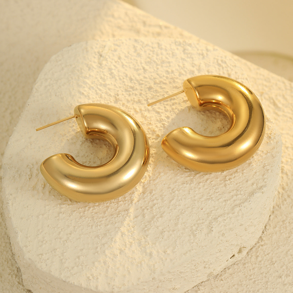 Pendientes minimalistas de acero inoxidable con forma de C, chapados en oro de 18 quilates, de moda para mujer