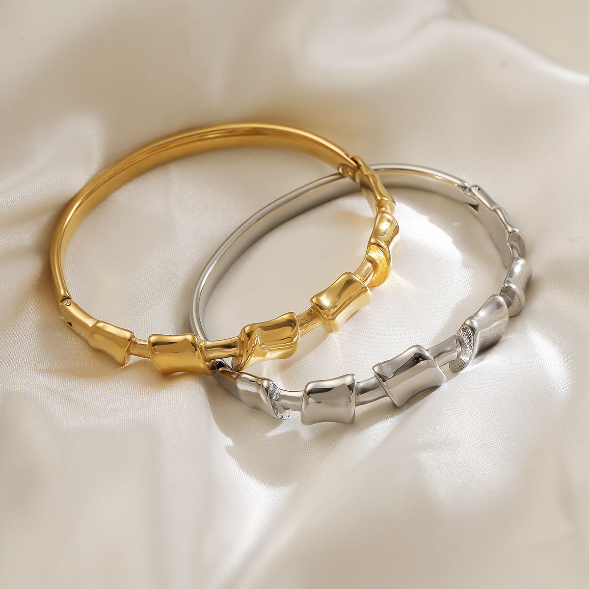 Bracciale da donna in acciaio inossidabile placcato oro 18K con forme geometriche irregolari e dal design minimalista