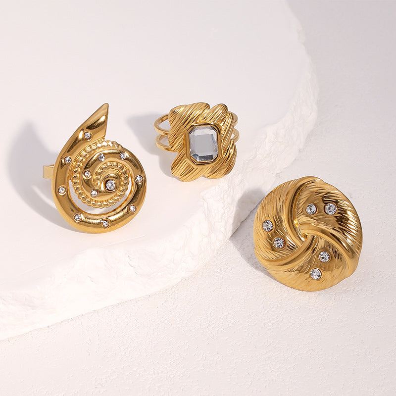 Minimalist Geometric Titanium Steel Ring with 18K Gold Plating and Rhinestone Inlay for Women