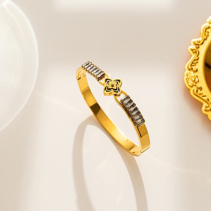 Bracciale Minimalista di Lusso in Acciaio al Titanio con Intarsio di Strass per Donna, Accessorio Moda in Acciaio Inossidabile Placcato Sottovuoto