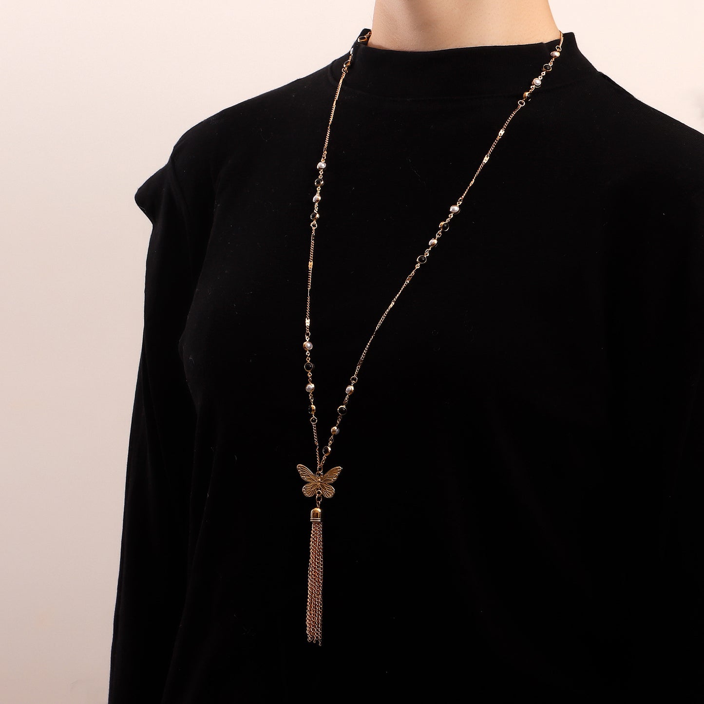 Minimalist Butterfly Pendant Necklace with Long Fringe Tassel for Women Alloy Chain Electroplated Geometric Design Collarbone Layered Sweater Chain