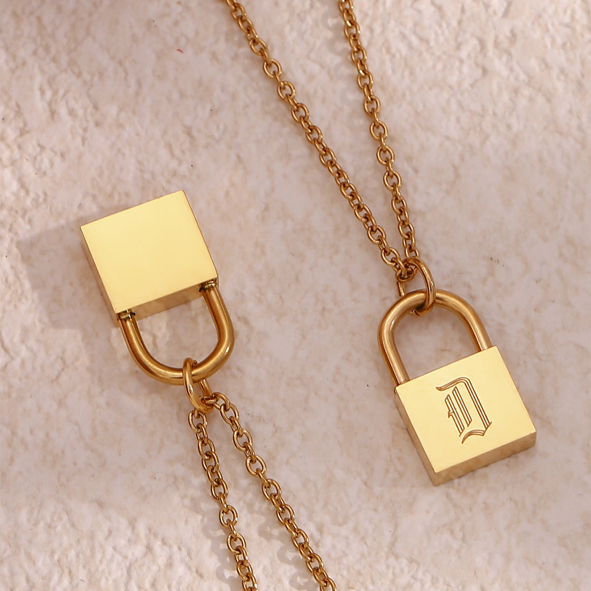 Fashionable Minimalist Stainless Steel Letter Pendant Necklace with Plated Finish for Women