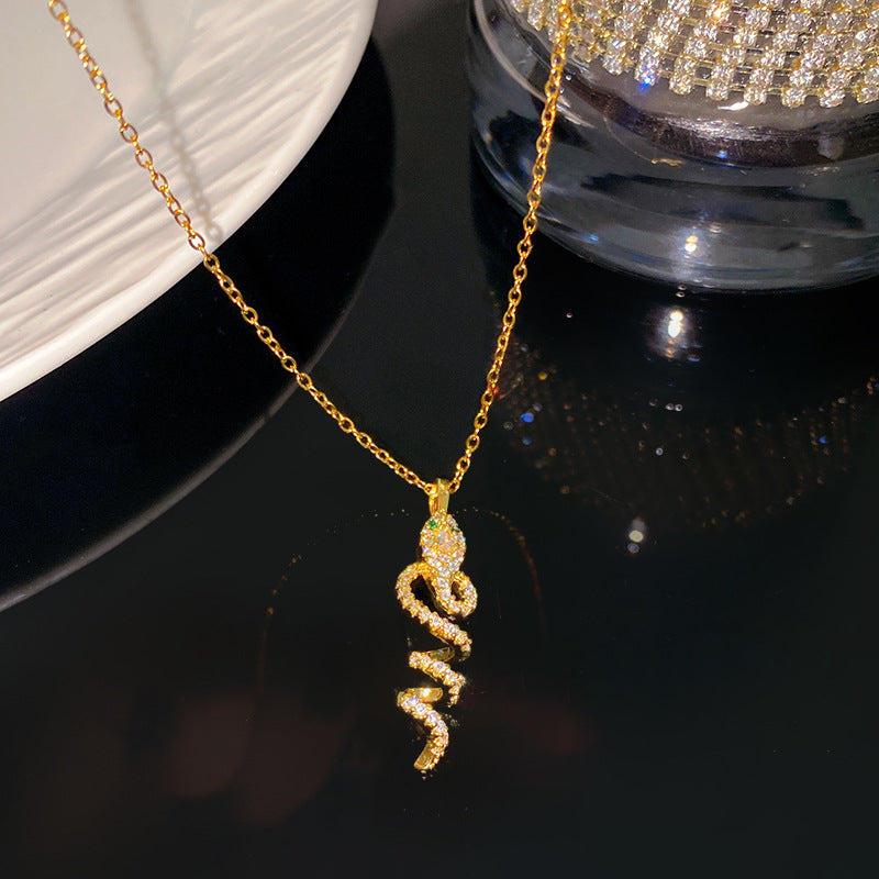 Sporty Sweet Evil Eye Floral Pendant Titanium Steel Necklace with Cable Chain