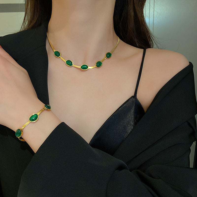 Conjunto de Collar y Pulsera de Cadena con Cuchillas de Acero de Titanio Geométrico Vintage con Incrustaciones de Oro para Mujer