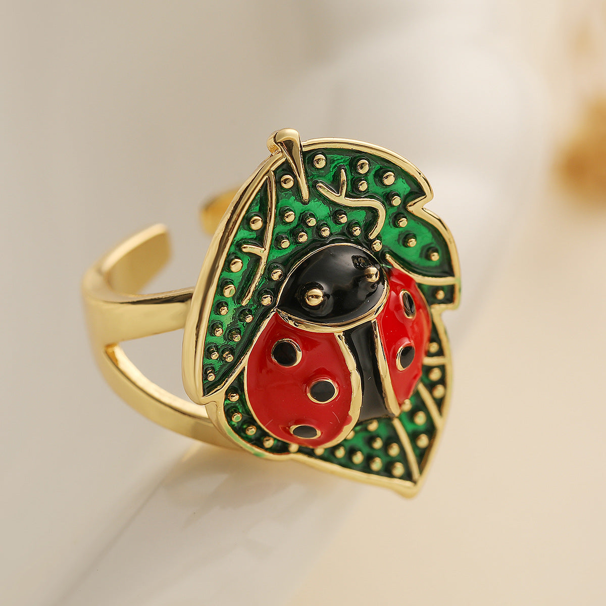 Anello geometrico minimalista in rame placcato oro 18K con zirconi micro-incastonati per donna