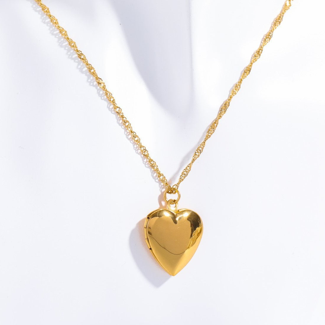 Natural Minimalist Heart and Floral Album Pendant Necklace with 18K Gold Plated Copper, Square Snap-Open Locket on Twisted Chain