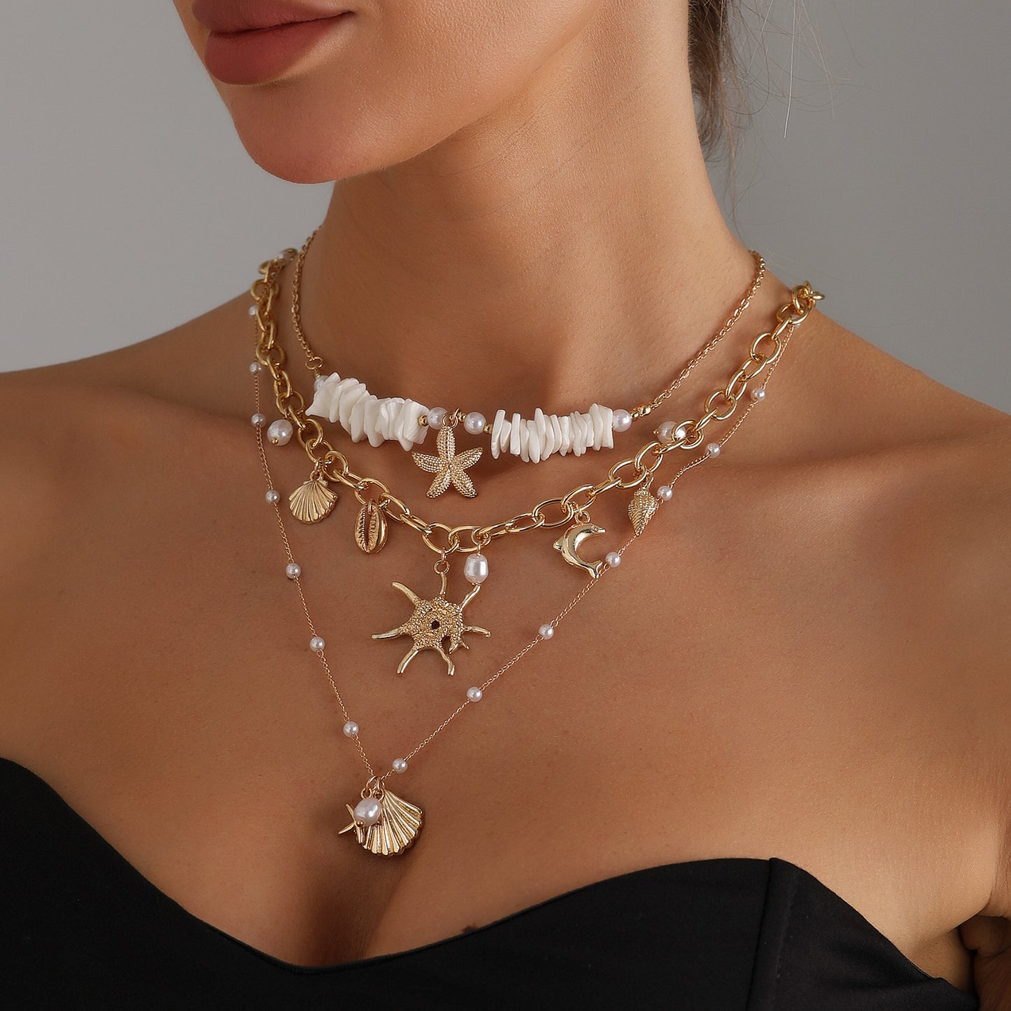 Collar de aleación con colgante de estrella de mar geométrica de moda con acabado chapado para mujer, estilo de vacaciones de verano en la playa