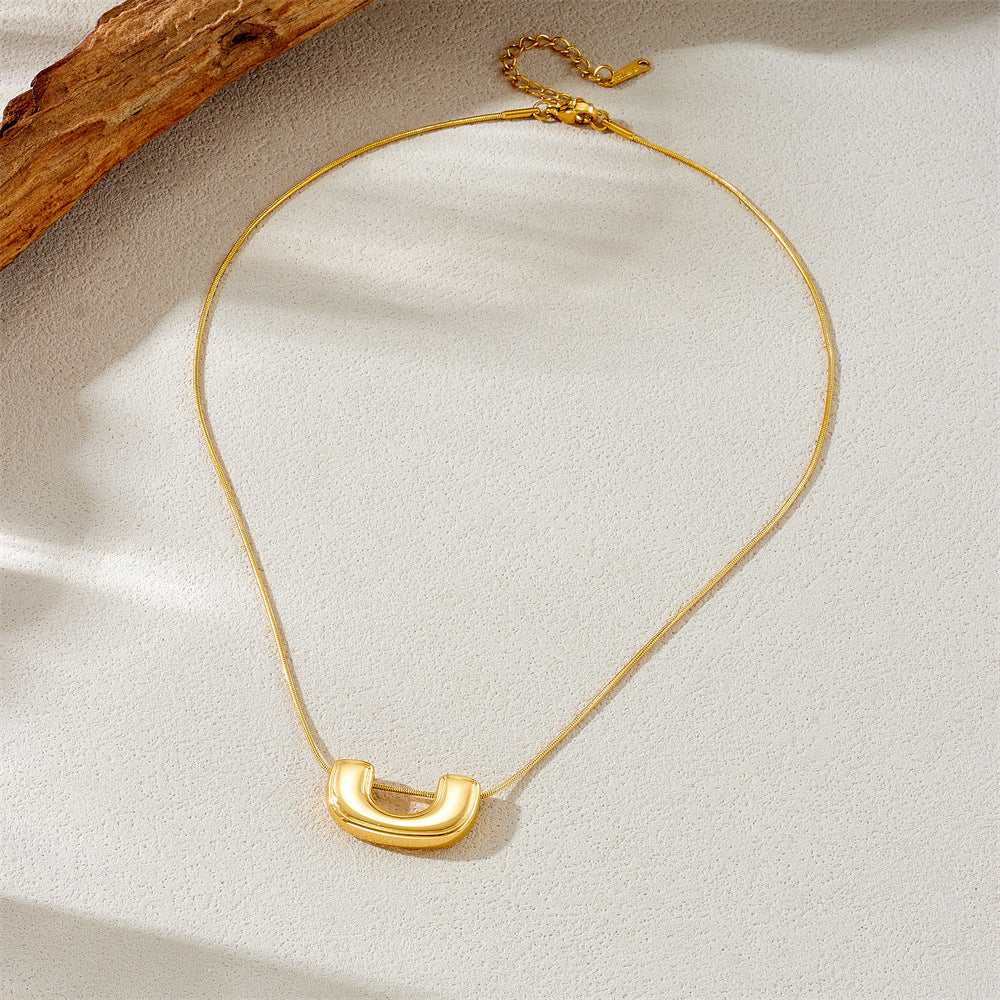 Collana girocollo da donna con ciondolo a U in acciaio inossidabile placcato oro, geometrico minimalista