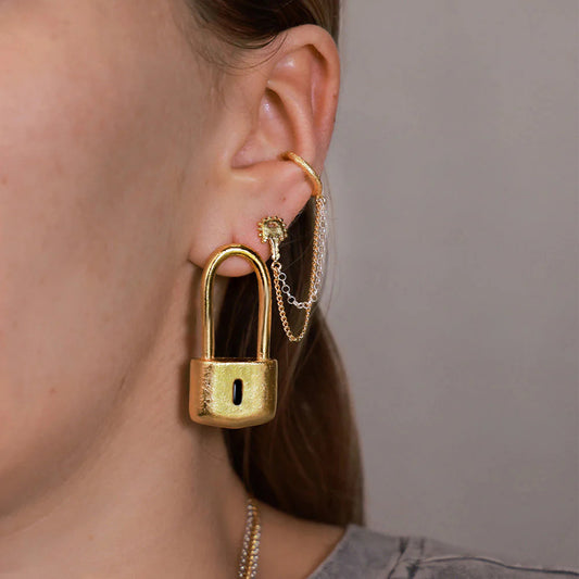 Geometric Stainless Steel Gold-Plated Ear Studs for Women with Minimalist Line Design