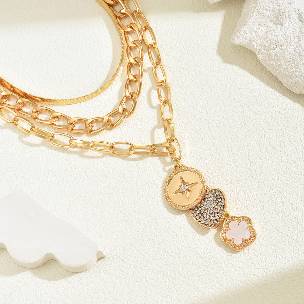 Collana Lunga da Donna con Ciondolo a Cuore e Fiori, con Strass, in Rame, Stile Commuter alla Moda