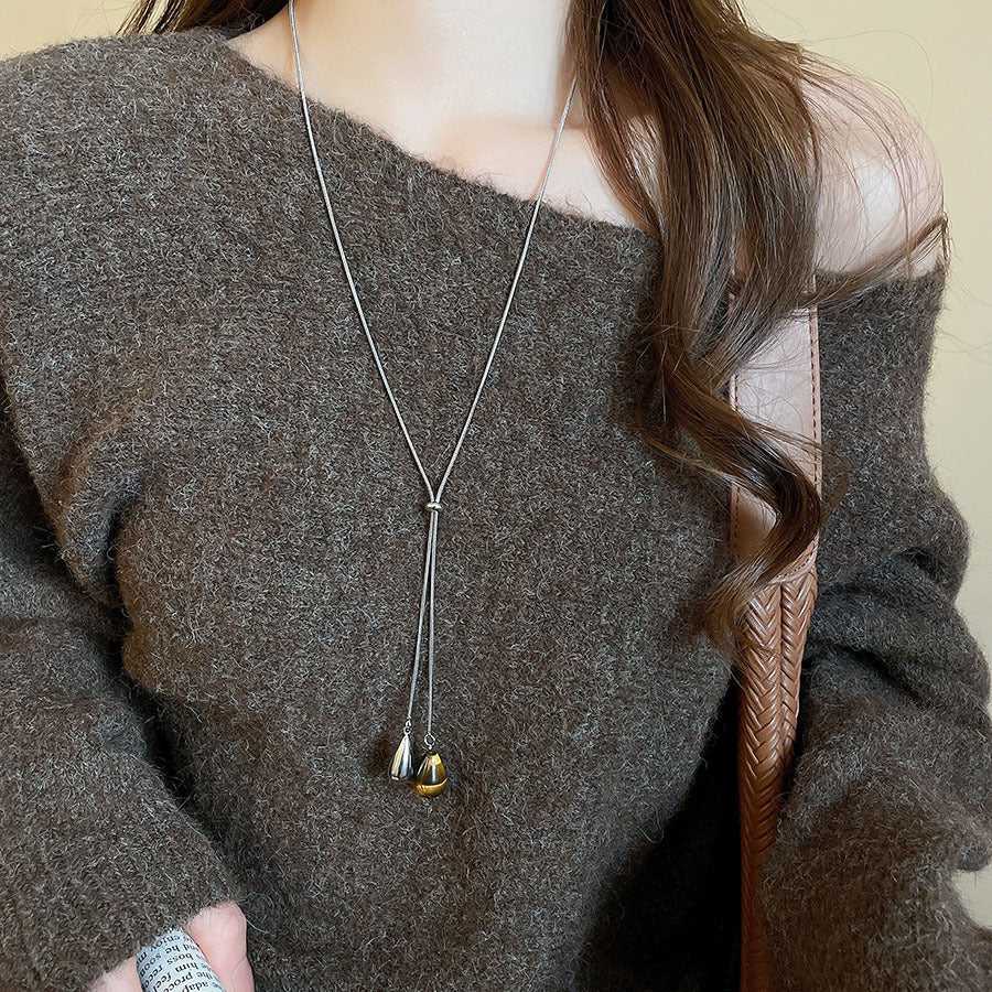 Collana con ciondolo geometrico minimalista in rame placcato da donna, catena maglione di lusso leggera