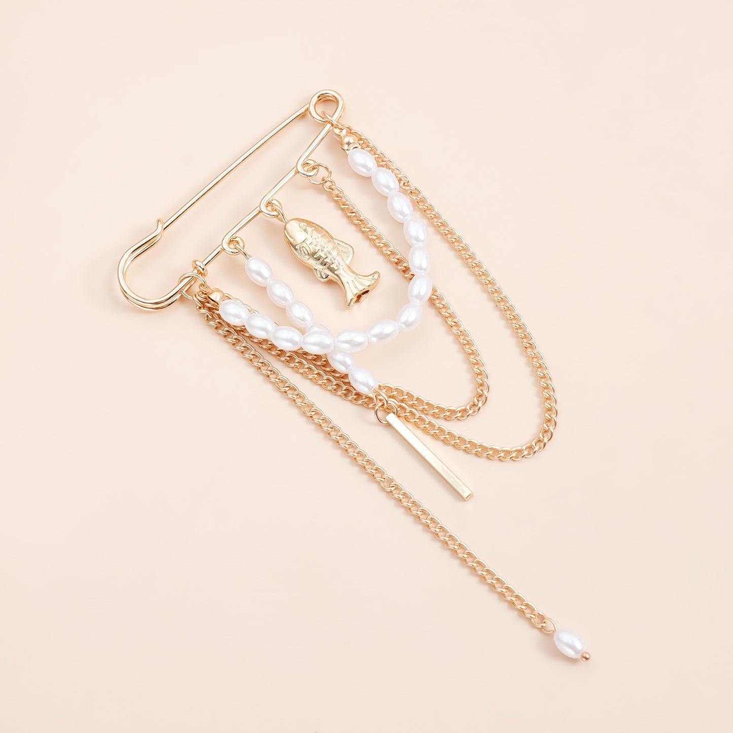 Vintage Elegant Heart Geometric Plated Alloy Brooch with Tassel Chain for Women