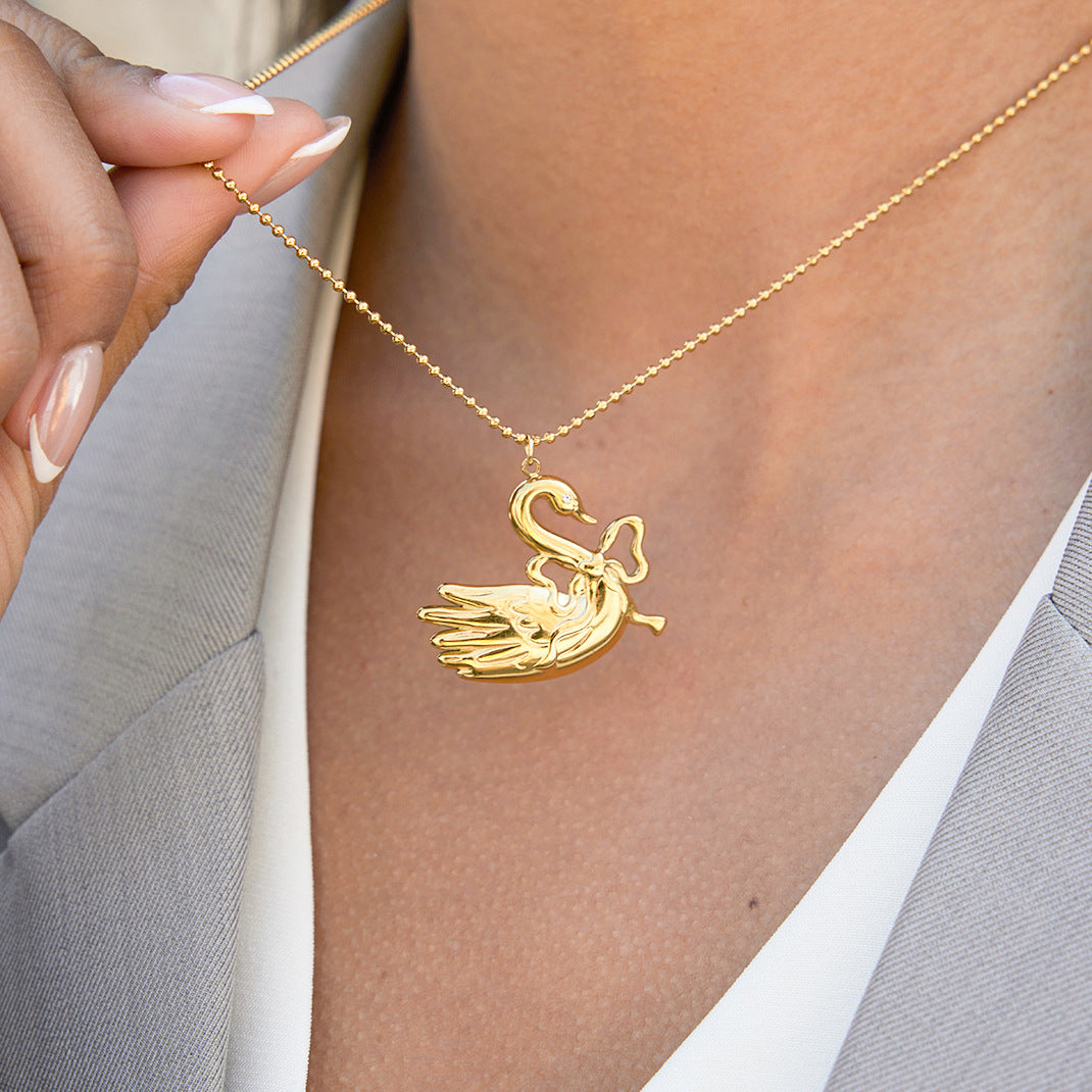 Collana da donna elegante a forma di cigno in acciaio al titanio con placcatura in oro sottovuoto PVD, catena clavicola in acciaio inossidabile dal design geometrico