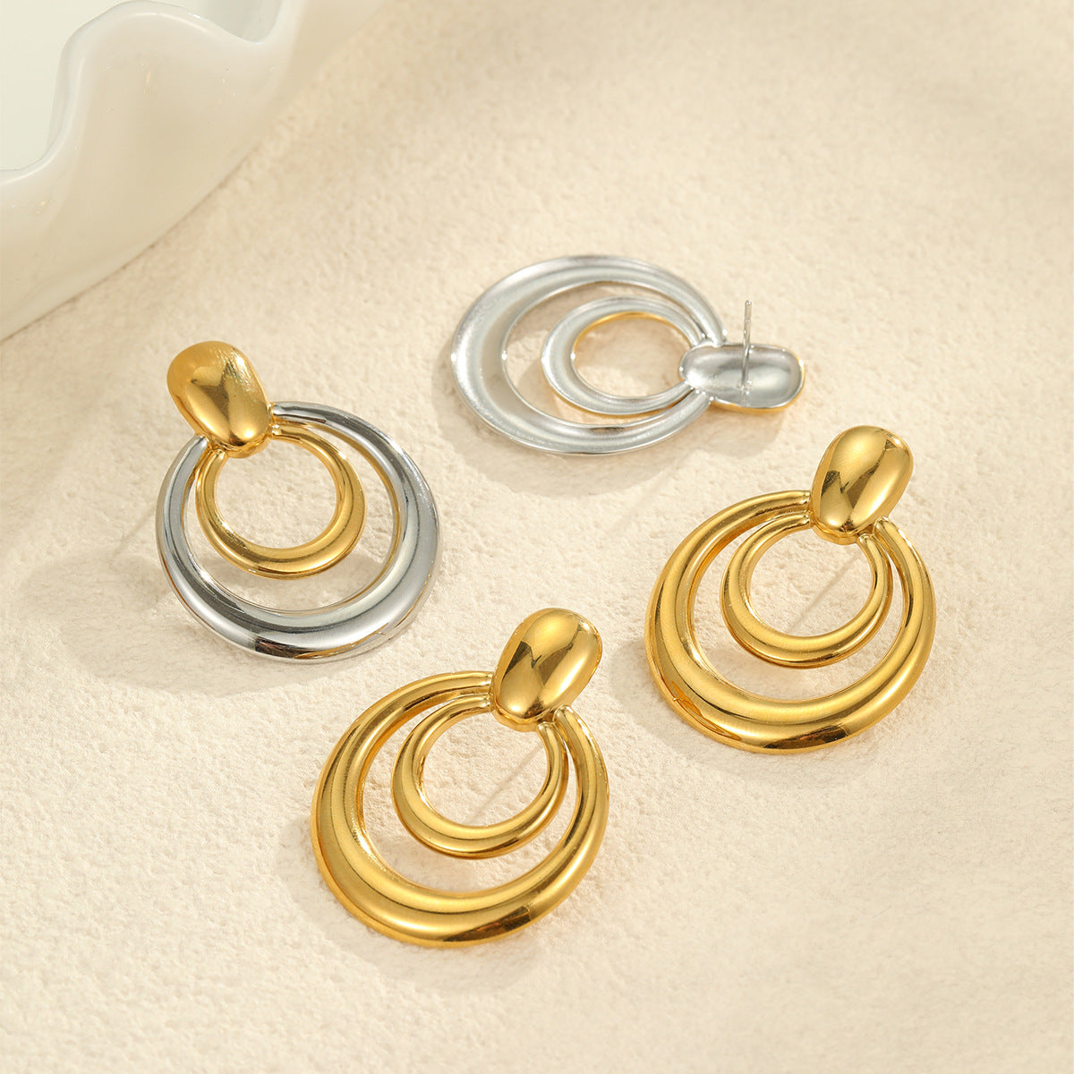 Vintage-Inspired Stainless Steel Gold-Plated Double-Layer Hollow Circular Geometric Earrings for Women