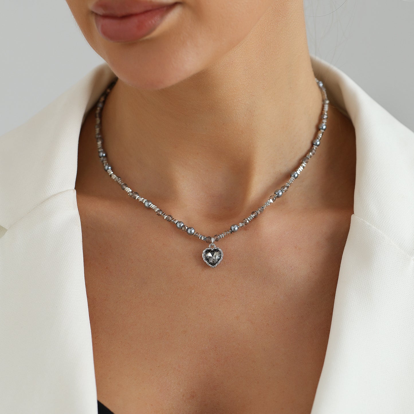 Sweet Streetwear Heart Geometric Rhinestone Plated Alloy Necklace for Women and Men