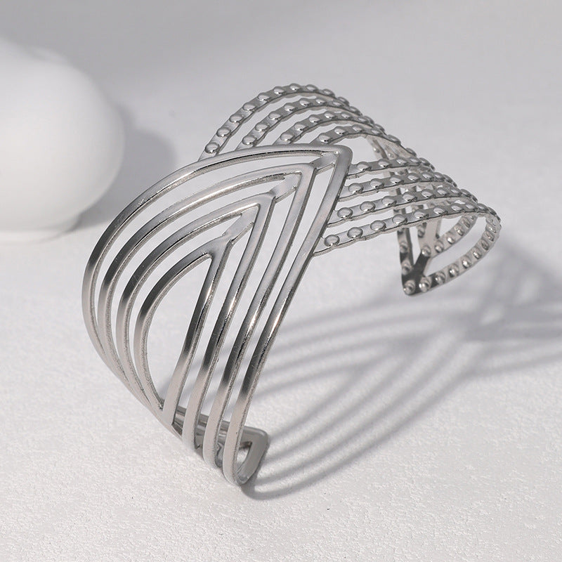 Minimalist 18K Gold Plated Stainless Steel Bracelet with Hollow Geometric Ring Design
