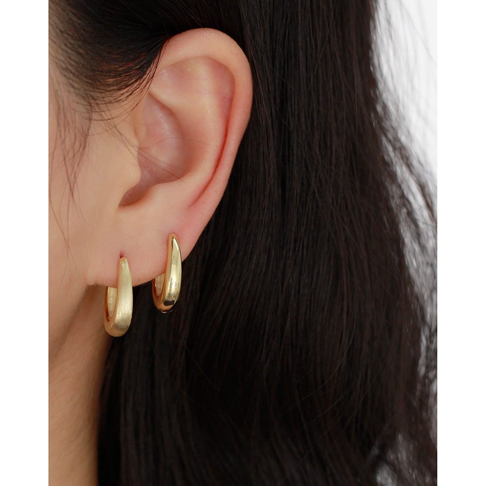 Pendientes de aro geométricos minimalistas de plata de ley 925 con acabado cepillado y pulido para mujer