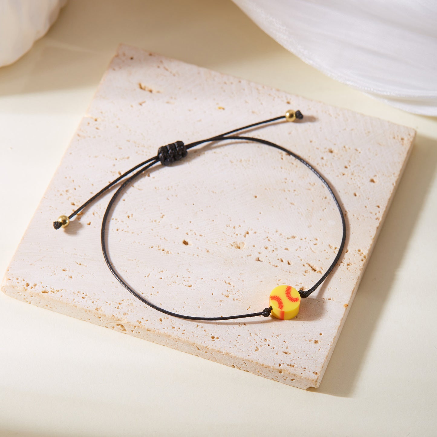 Bracciale da donna in resina placcata elegante a sfera intrecciata