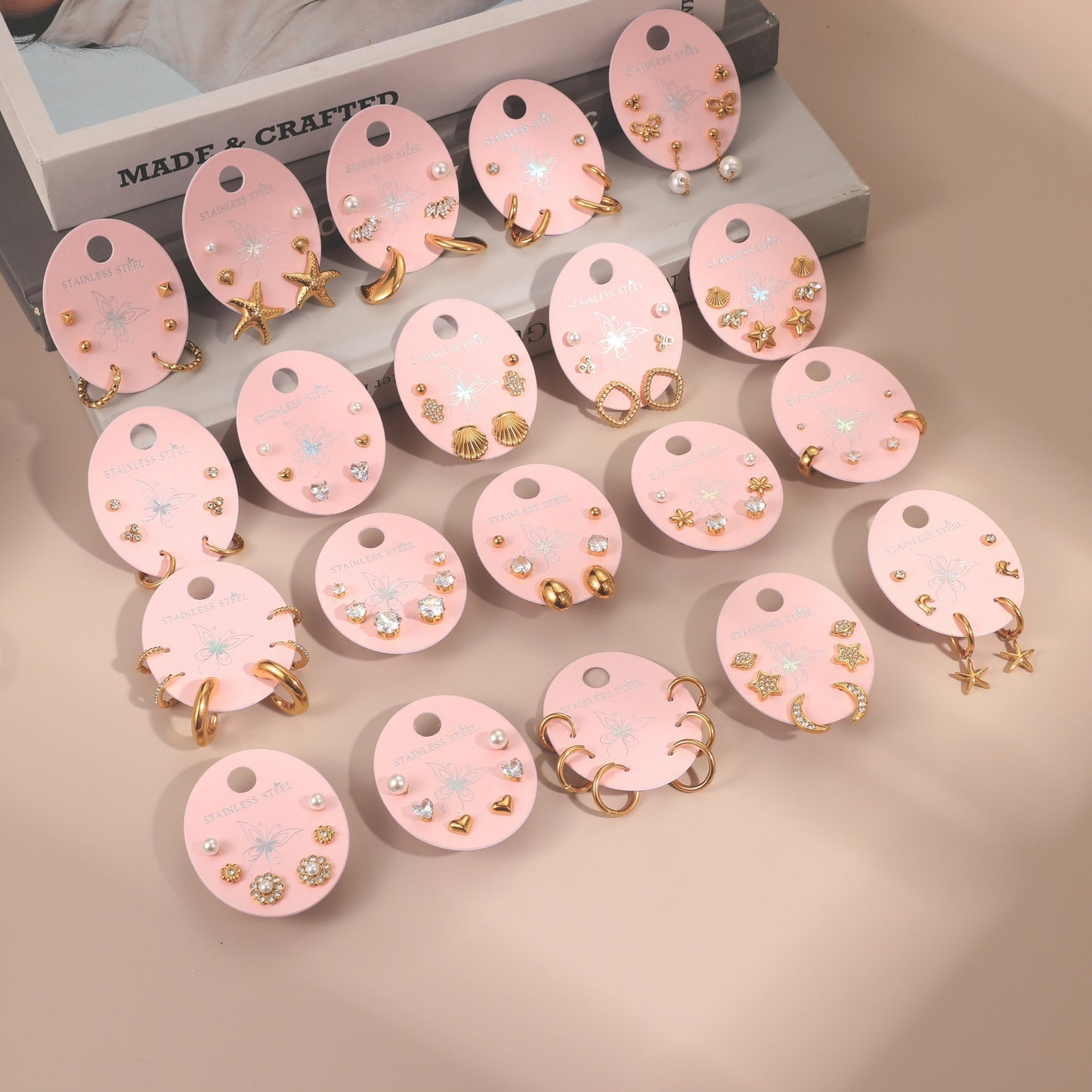 Orecchini a perno geometrici in acciaio inossidabile da donna, set da tre con intarsi di strass