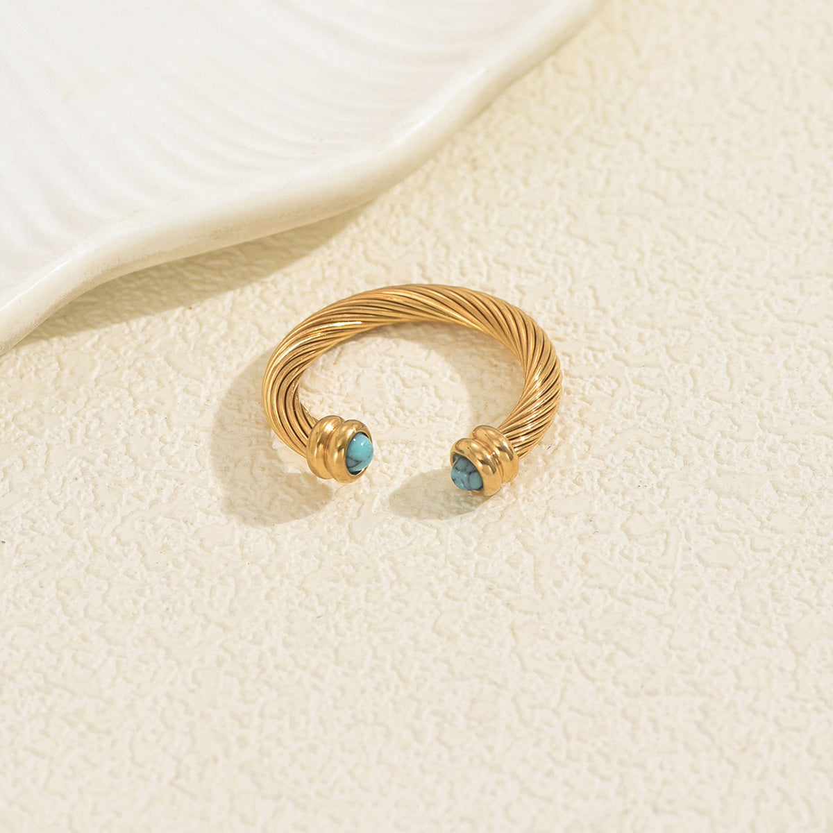 Anello Minimalista Geometrico Regolabile in Lega di Zinco con Intarsio Turchese per Donna, con Fascia a U e Finitura di Lusso