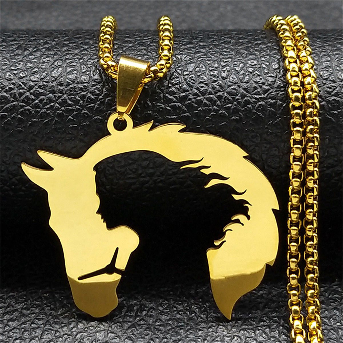 Minimalist Geometric Horse Head Pendant Necklace for Women Stainless Steel with Plated Finish Sweater Chain