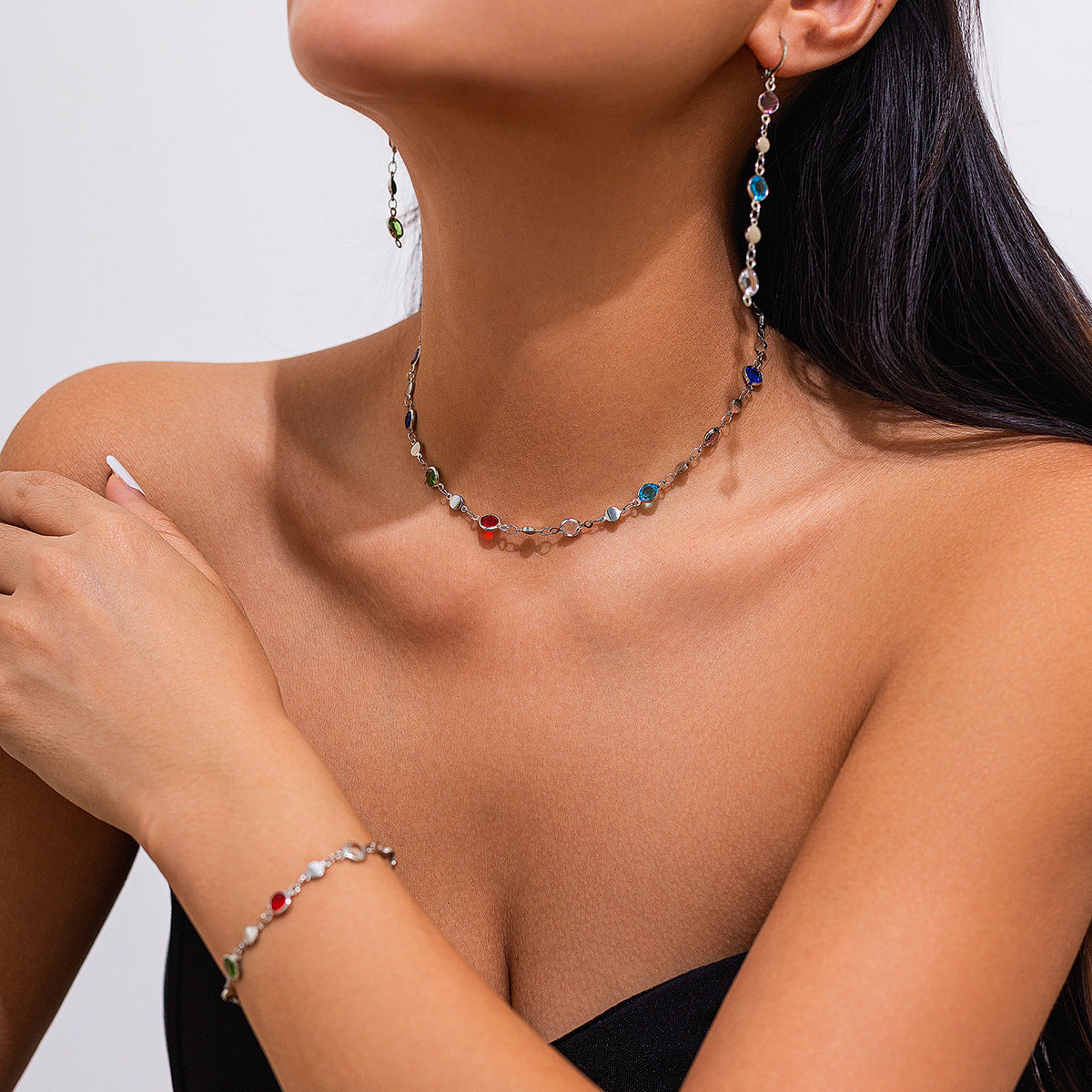 Collana Pendente Vintage a Cuore con Strass e Design Geometrico da Donna