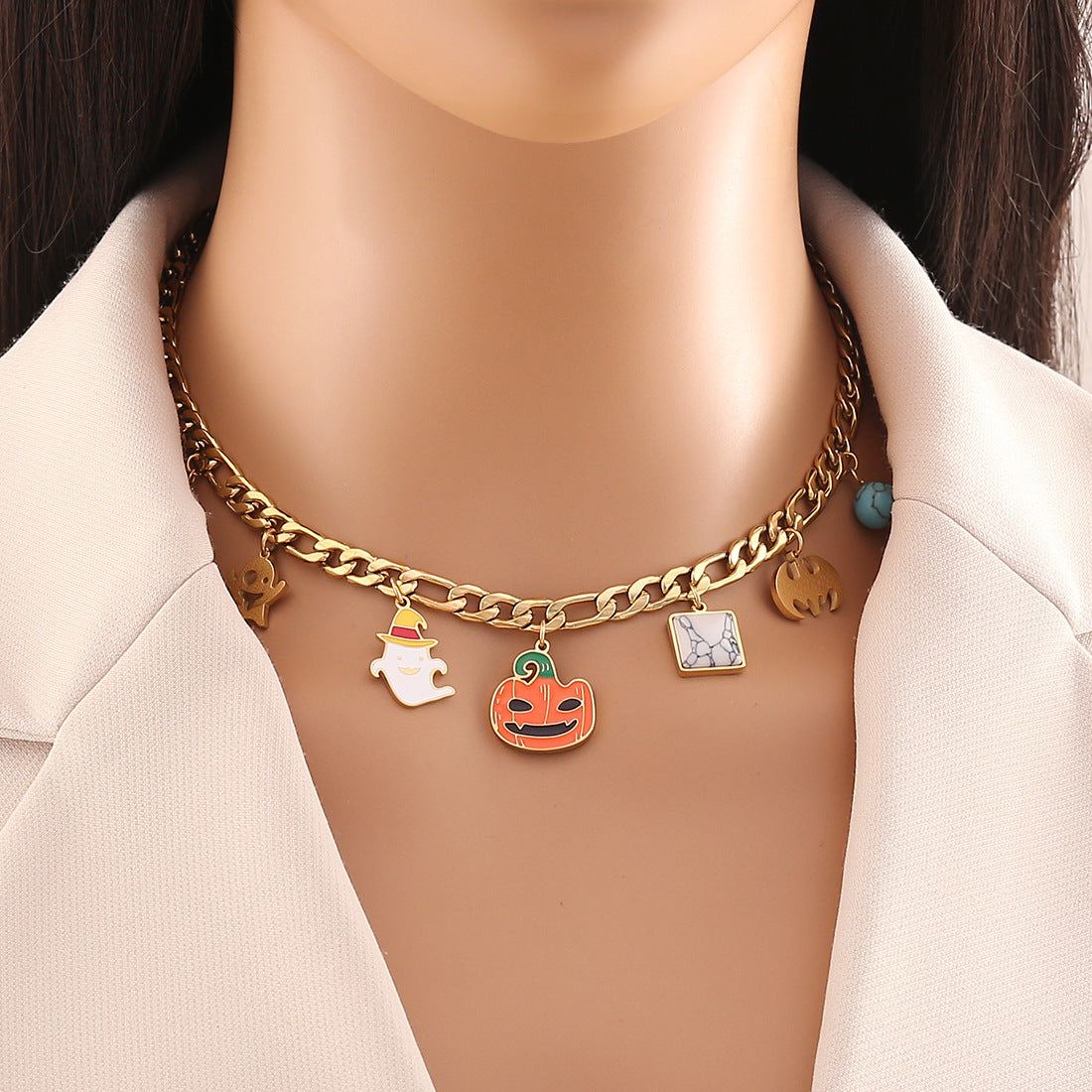 Collana giocosa a tema Halloween in acciaio inossidabile con finitura galvanizzata per donna