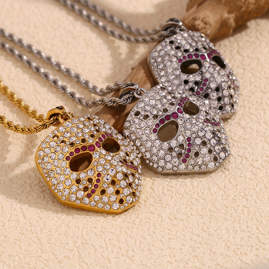 Collana Pendente Teschio Minimalista da Uomo in Acciaio Inossidabile con Placcatura Oro 18K e Intarsio Completo di Strass su Catena a Maglia Ritorta
