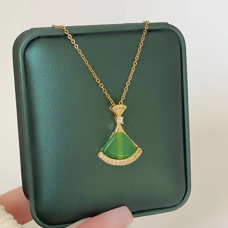 Minimalist Fan-Shaped Mother-of-Pearl Inlaid Pendant Necklace for Women - Titanium Steel Electroplated O-Chain Clavicle Chain