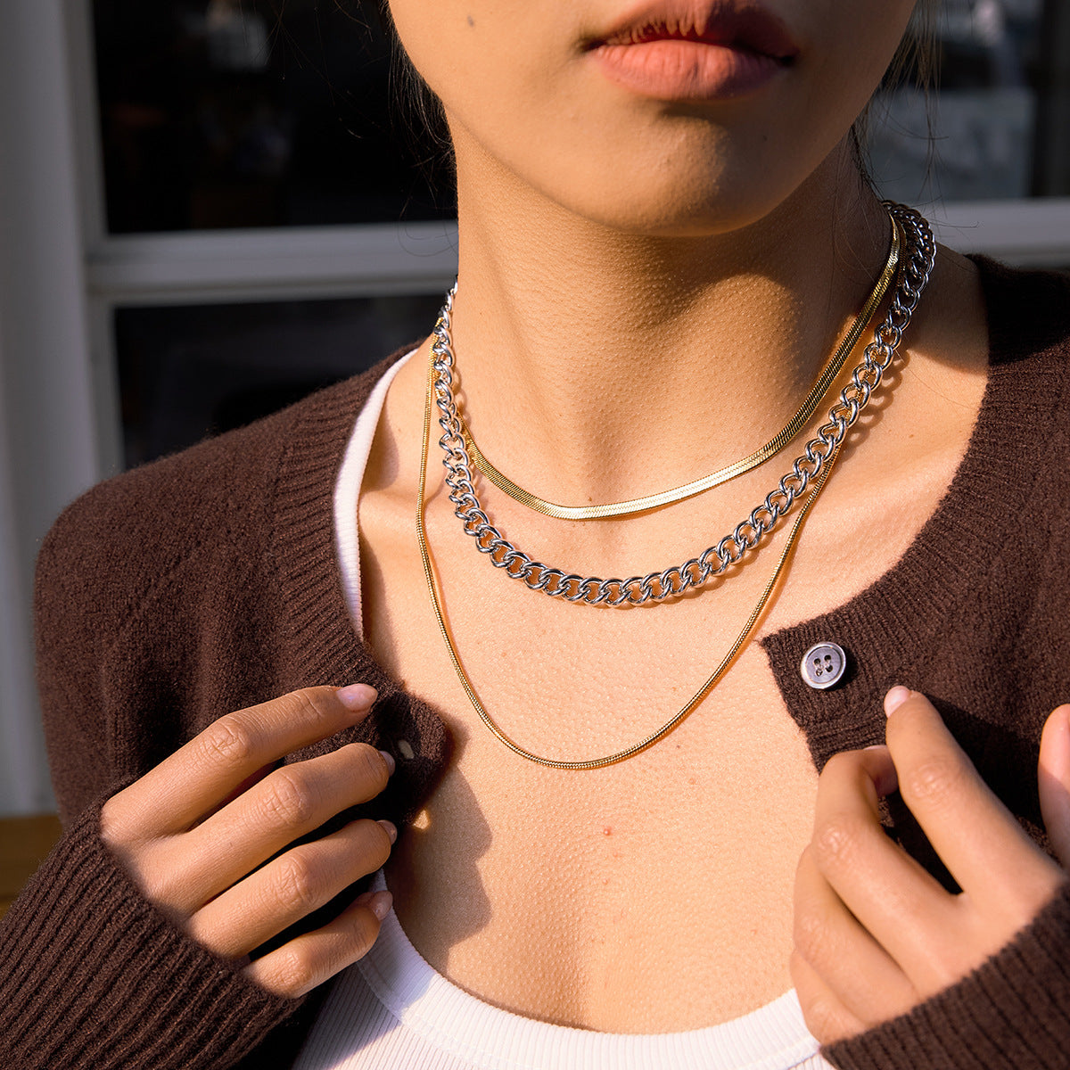 Collana pendente geometrica minimalista in acciaio al titanio con catena in acciaio inossidabile placcata in oro sottovuoto PVD per donna