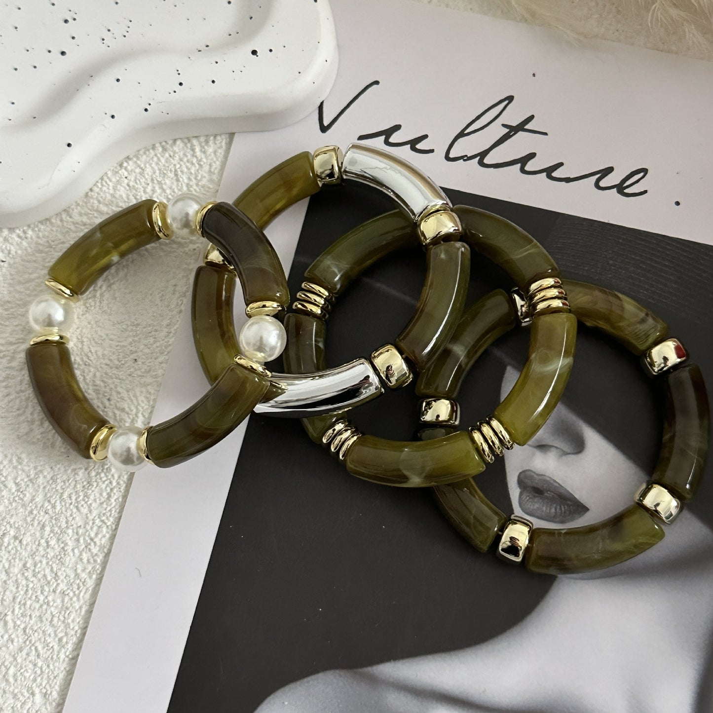 Fashion Vintage Geometric Acrylic Drip Oil Curved Tube Bracelet