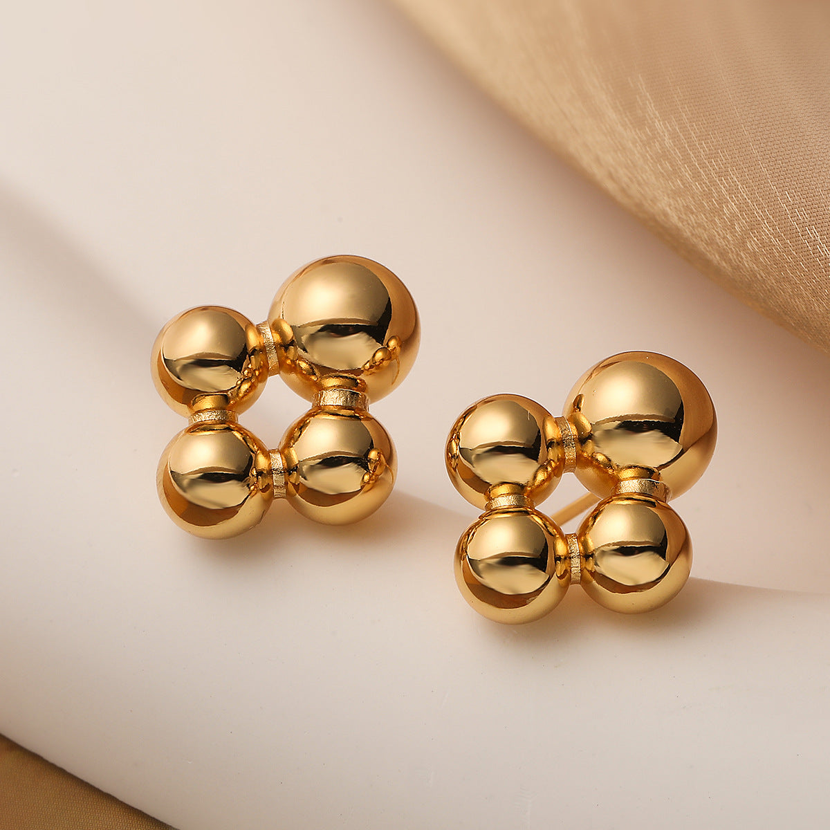 Orecchini Geometrici Minimalisti da Donna in Ottone con Placcatura in Oro Vero, Gioielli per Orecchie alla Moda dal Design Irregolare