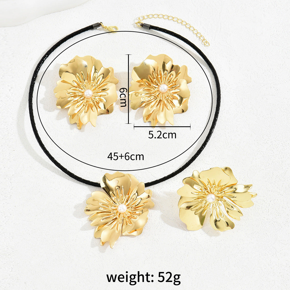 Parure Vintage Francese di Collana e Orecchini in Lega Floreale con Intarsio di Perle da Donna