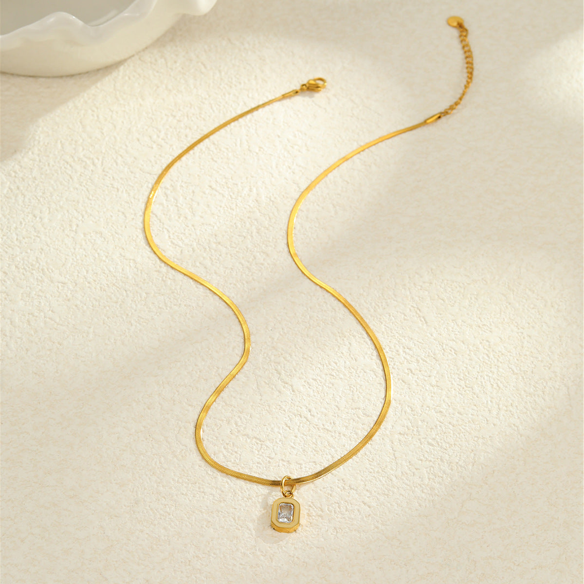 Minimalist Geometric Pendant Necklace in Titanium Steel with 18K Gold Plating for Women