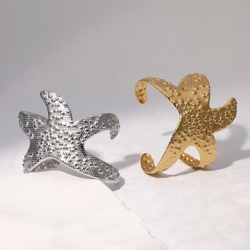 Minimalist Starfish-Shaped Stainless Steel Bracelet for Women with 18K Gold Plating and Premium Titanium Steel Feel
