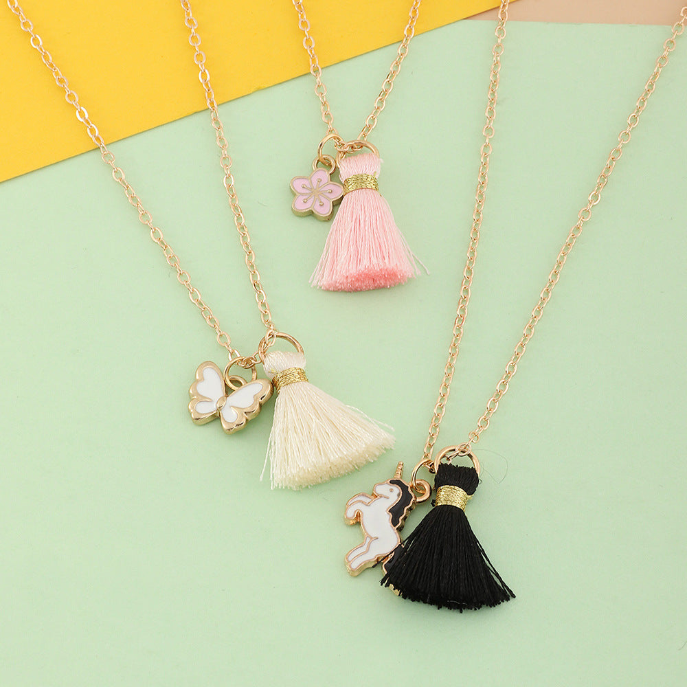 Collar con colgante de mariposa minimalista para niñas, de aleación con acabado esmaltado, cadena tipo box, juego de regalo de amistad para mujeres