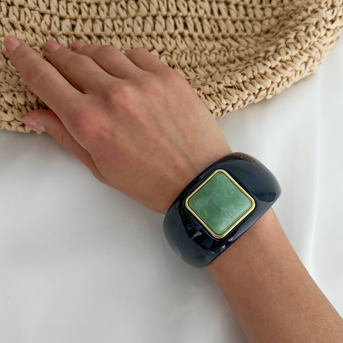 Vintage Gradient Oval Square Resin Bangle Bracelet